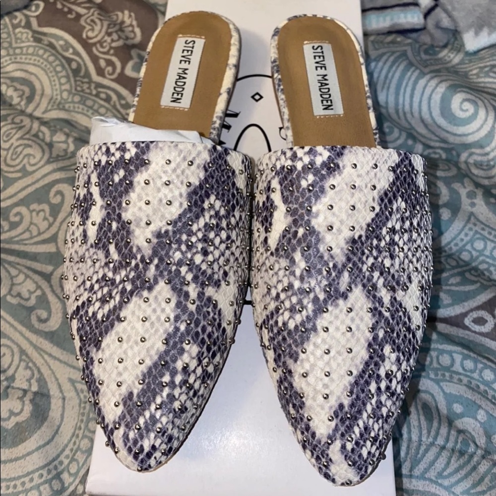 SOLD Steve Madden mules
